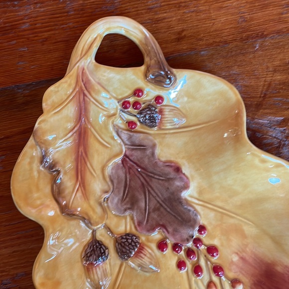 🍂 Oak Leaf w/Acorns and Berries - Picture 5 of 8